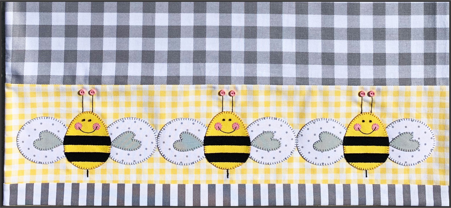 Bee Pillowcase Download Pattern